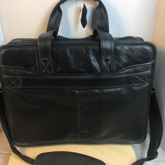Dell Other - Dell Laptop Shoulder Bag Carrying Case 17” X 13” Black